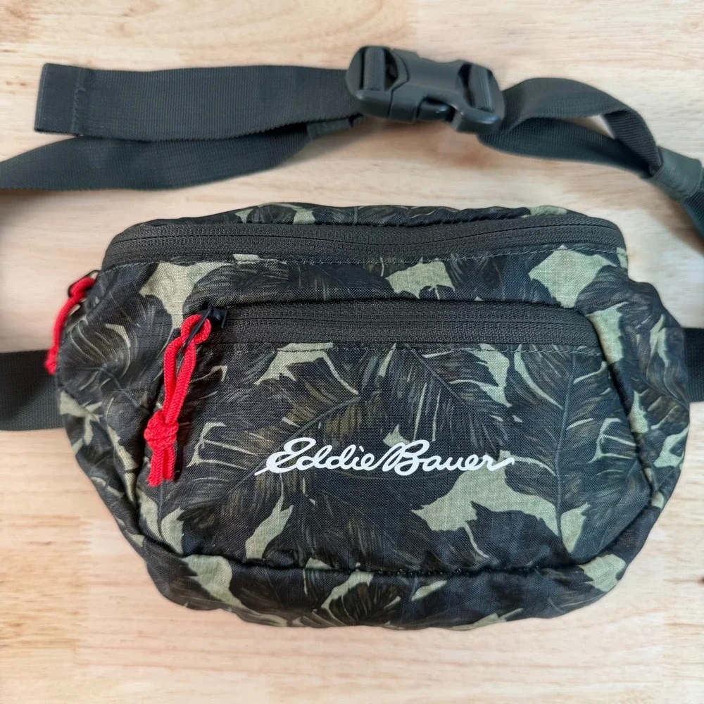 Eddie Bauer Stowaway Tropical Leaf Camo Zipper Packable Waist Pack Fanny